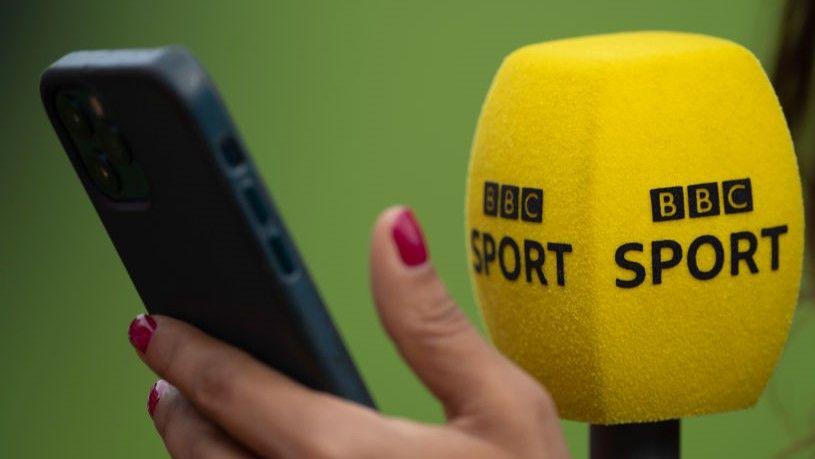 西印度群岛传奇球员加菲尔德·索伯斯去世,享年89岁